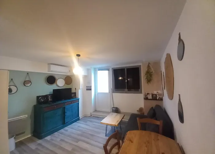 Le Cosy Apartament Clermont-lʼHérault